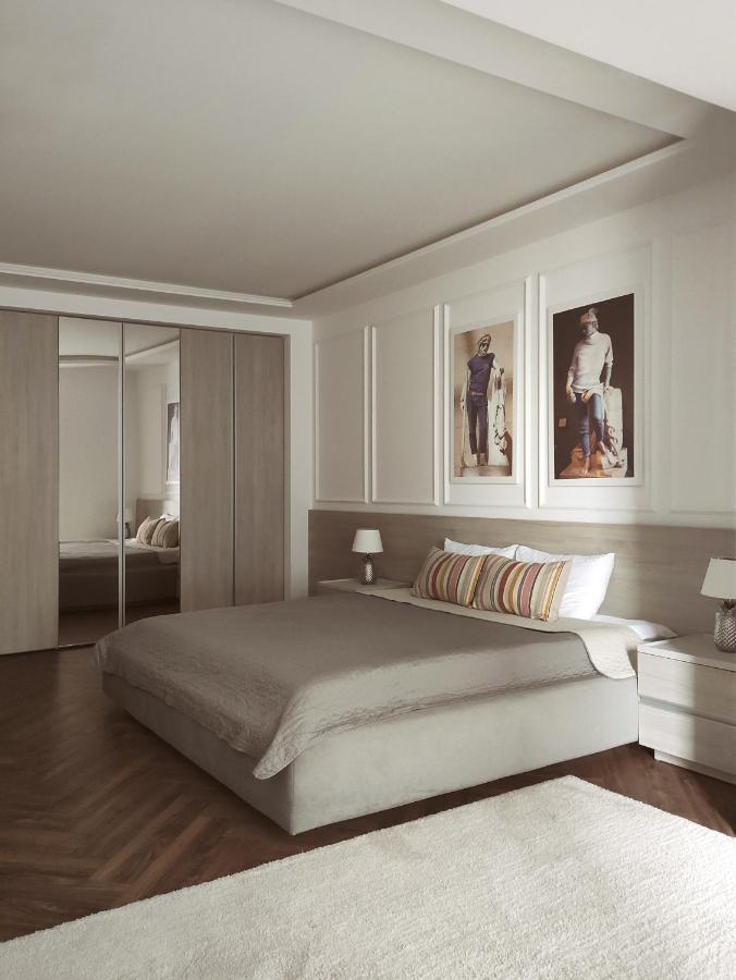 Modern Classic 2 Bedroom Apartment Near Most City Dnipro Exterior foto