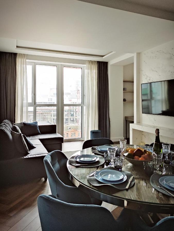 Modern Classic 2 Bedroom Apartment Near Most City Dnipro Exterior foto